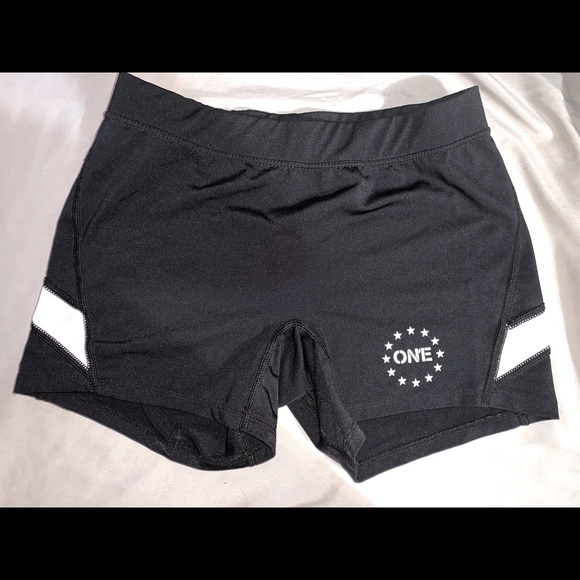 ONE Clothing Spandex - Picture 1 of 3
